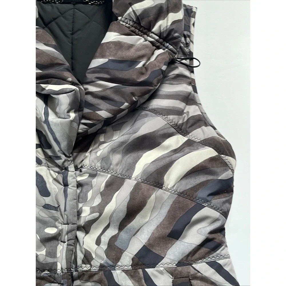 Elie Tahari Camo Puffer Quilted Vest Mock Collar Pockets Sz M Spring Evening - Picture 7 of 16